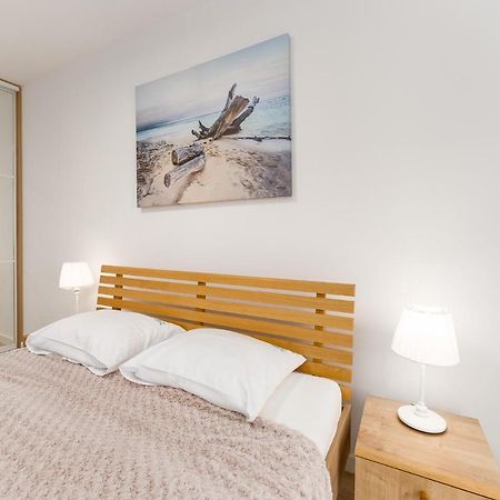 Nadmorskie Tarasy Apartament 215 A Eltom Tour Kołobrzeg Exteriör bild