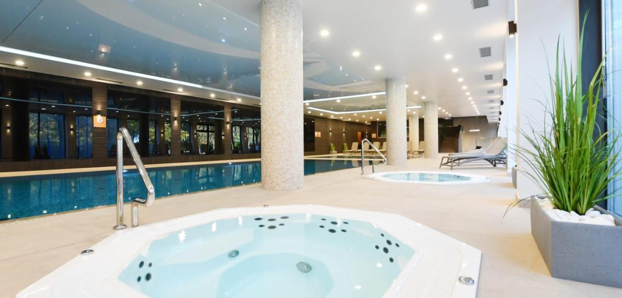 Nadmorskie Tarasy Apartament 215 A Eltom Tour Kołobrzeg Exteriör bild
